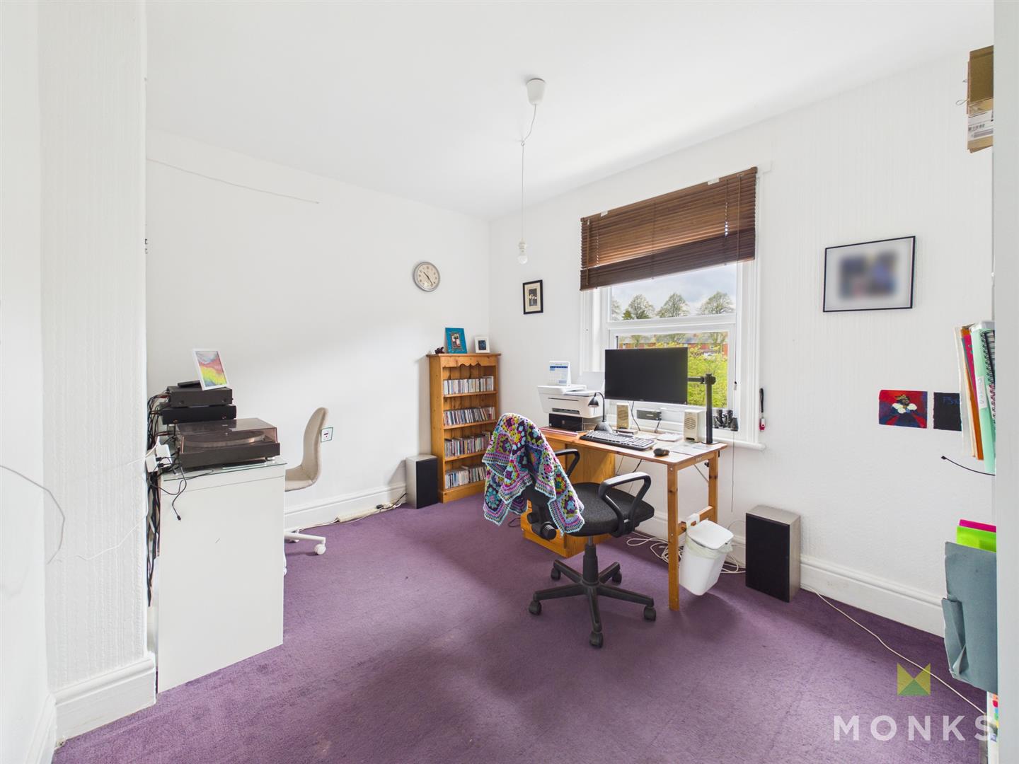 8 Holbache Road, Oswestry, SY11 1RP For Sale